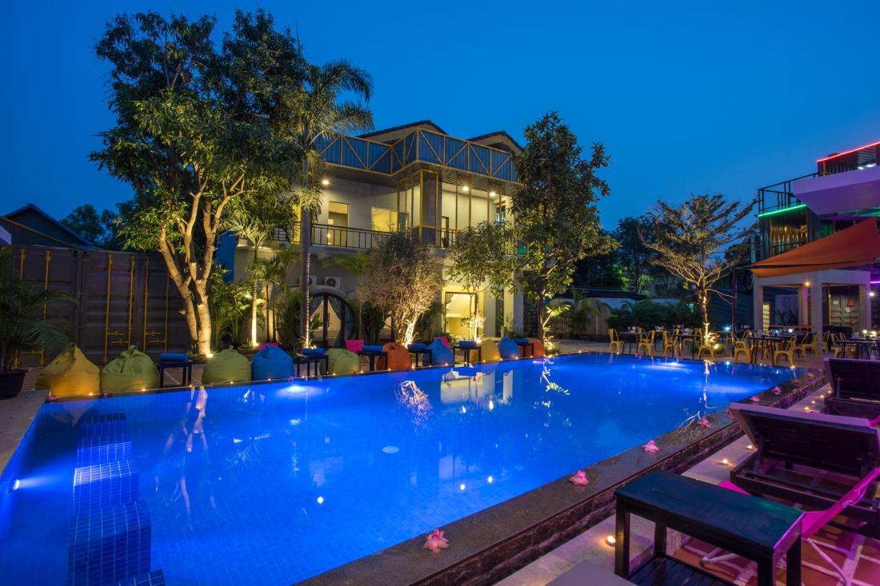 White Rabbit Hostel Siem Reap Eksteriør billede