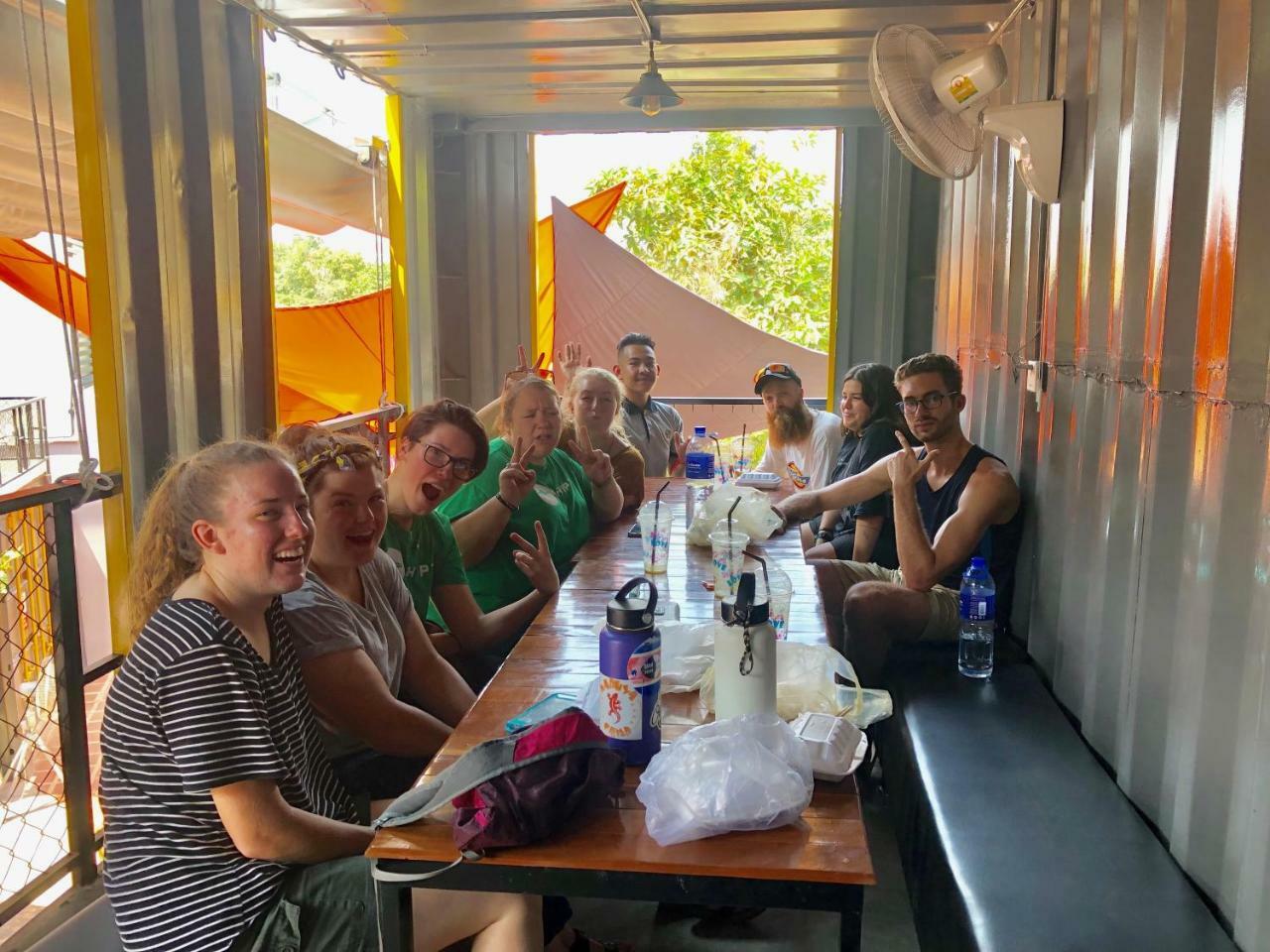 White Rabbit Hostel Siem Reap Eksteriør billede
